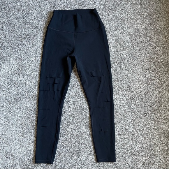 alo Yoga High Waist Ripped Warrior Sz S/24" In Black - Picture 2 of 6
